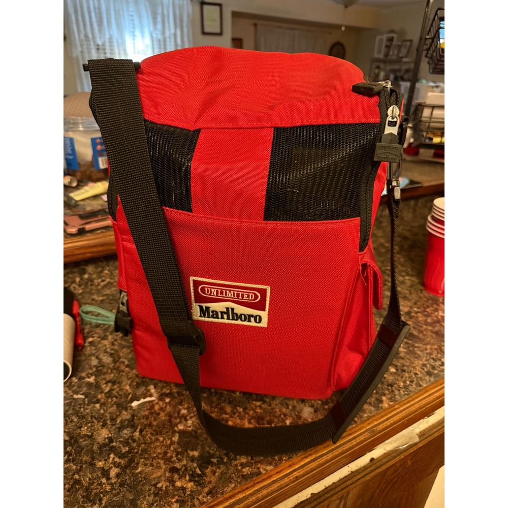 Vintage Marlboro Unlimited Cambridge SoundWorks 12V Portable Speaker System 1995